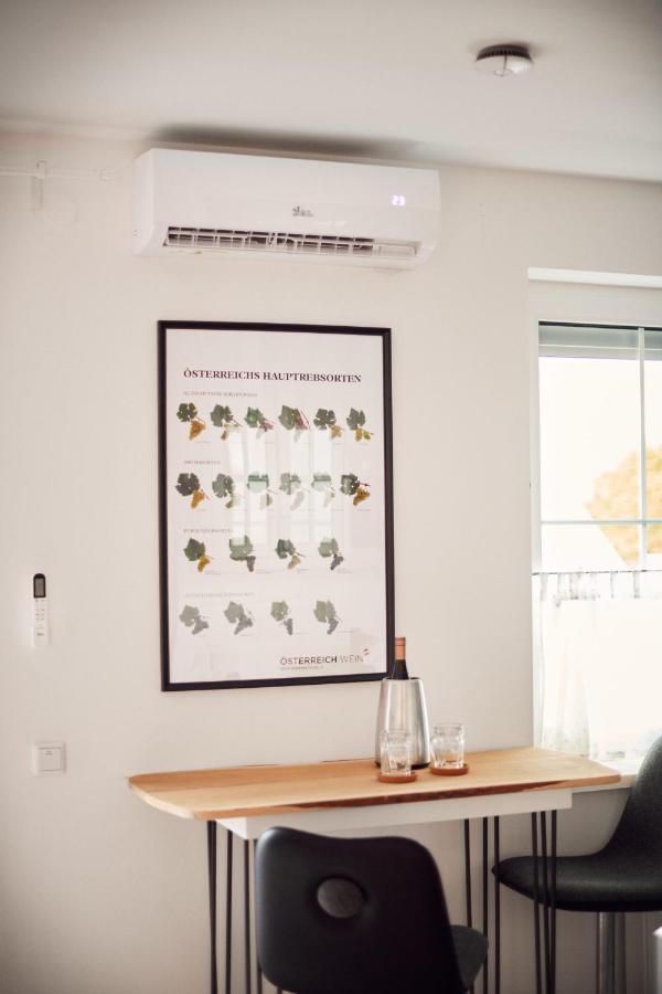 Ausg'Steckt - Wine Flat Modling - Great Location Apartment Exterior photo